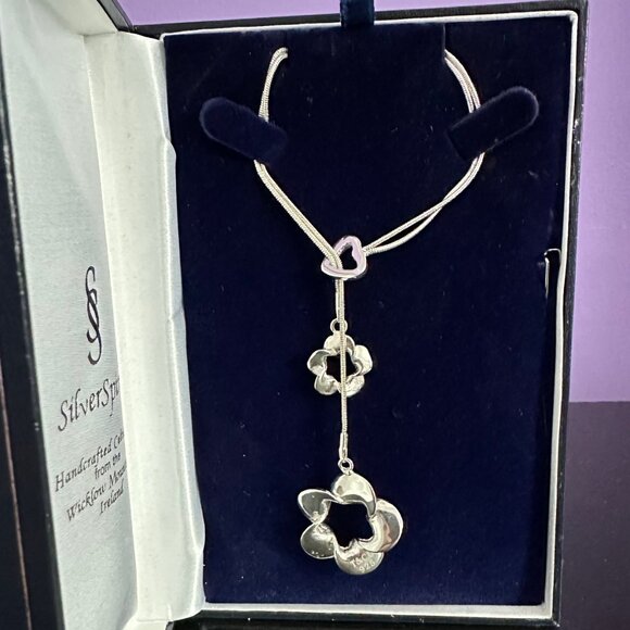 Irish Handcrafted Floral Necklace NIB - Picture 2 of 6